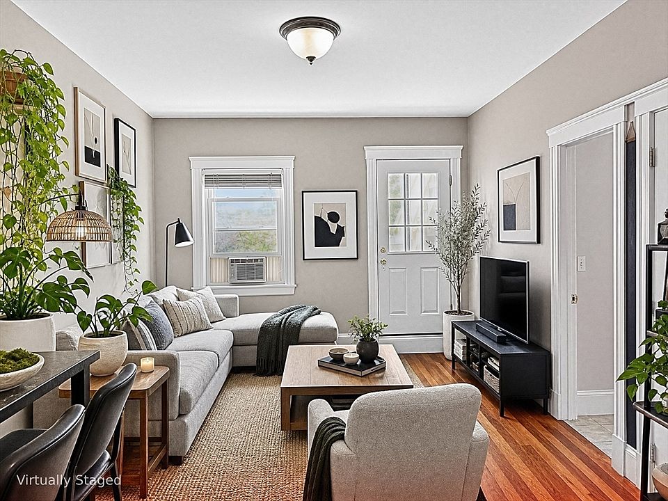 1st image of 294 Meridian St #301