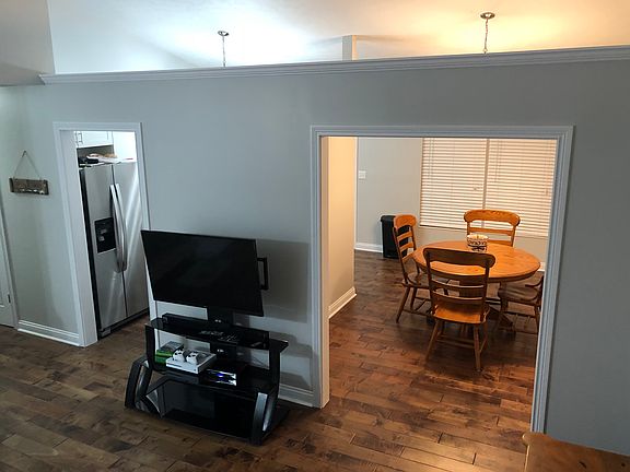 4th image of 65 Bedinger Ave