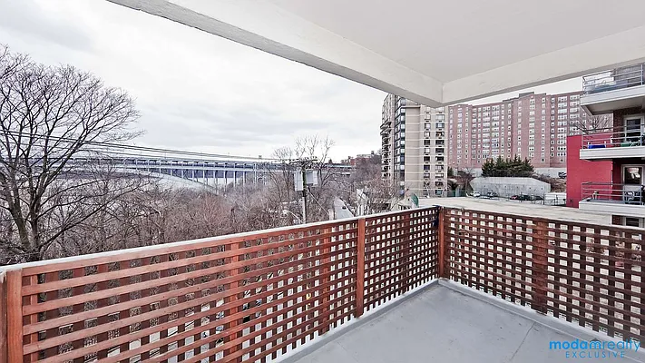 Rented by Moda Realty | media 16