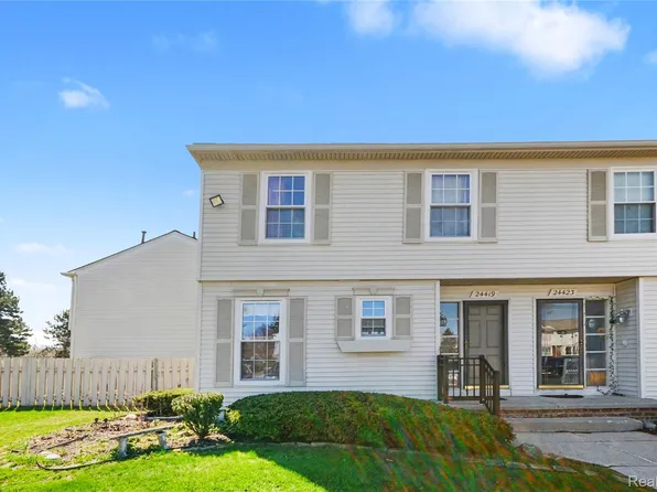 24419 Bashian Dr, Novi, MI 48375