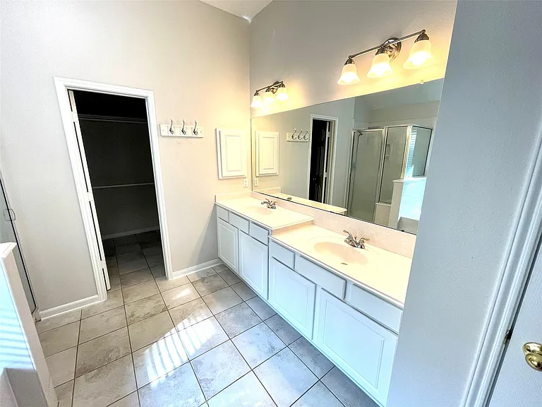 71 E Hobbit Glen Dr — Photo 12