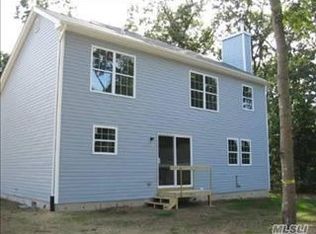 154 Main Ave, Mastic, NY 11950