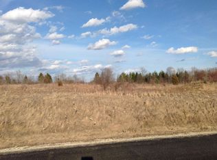 4444 Kingbird Ct, Jackson, WI 53037