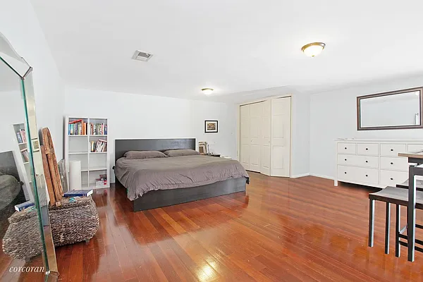 Rented by Corcoran | media 15