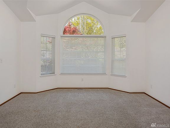 4th image of 7741 Alonah Pl SE