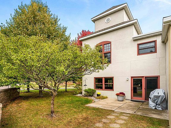 2nd image of 9900 Hudson Blvd #104