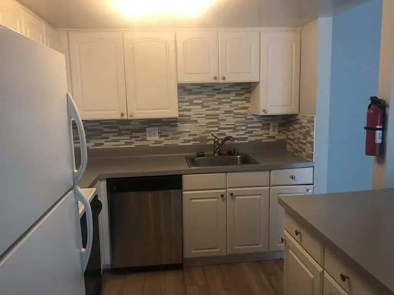 10114 Campus Way S #301 — Photo 5