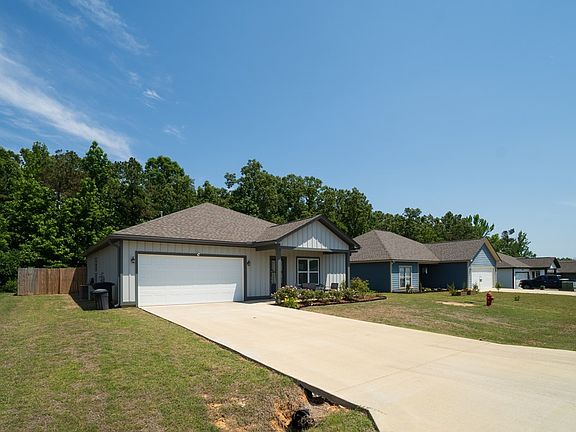 2nd image of 90 Thaxton Hills Dr