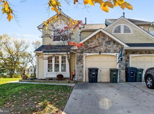 90 Kerry Lynn Ct, Williamstown, NJ 08094