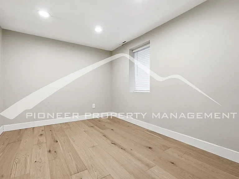 6801 W 32nd Ave — Photo 14