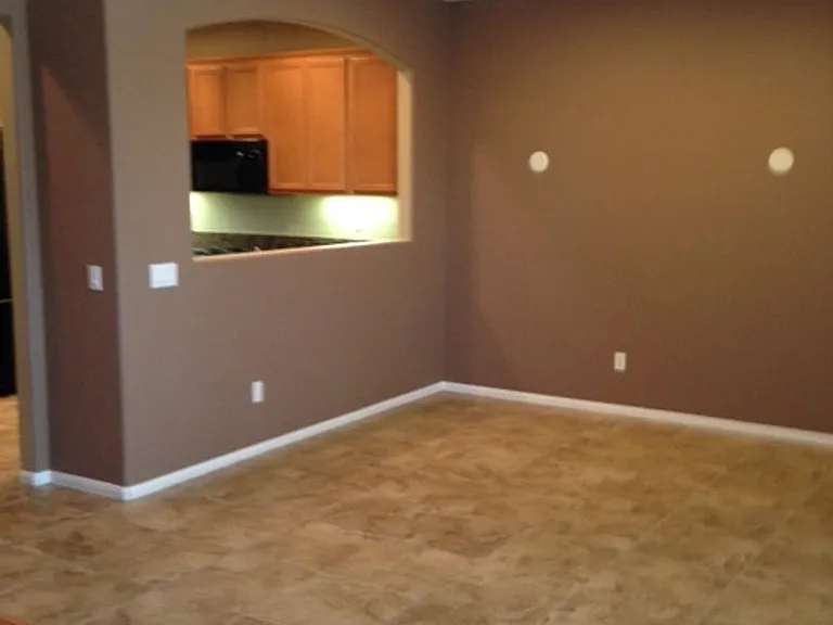 40211 Rosewell Ct — Photo 4