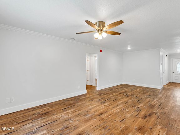 5th image of 2090 8th Ave #0