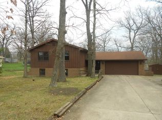 13415 S Forest Ln, Lockport, IL 60441