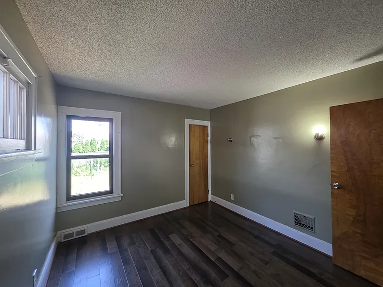 52 Proctor Ave #1 — Photo 11