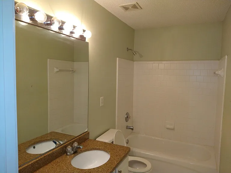 Hall Bathroom Upstairs