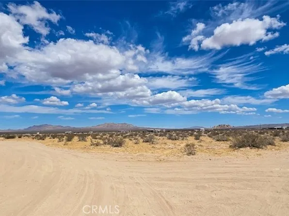 36240 Lantana St, Lucerne Valley, CA 92356
