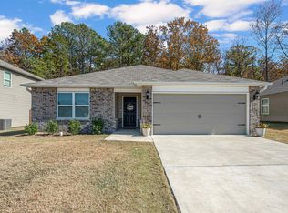 193 Stonebriar Dr, Calera, AL 35040