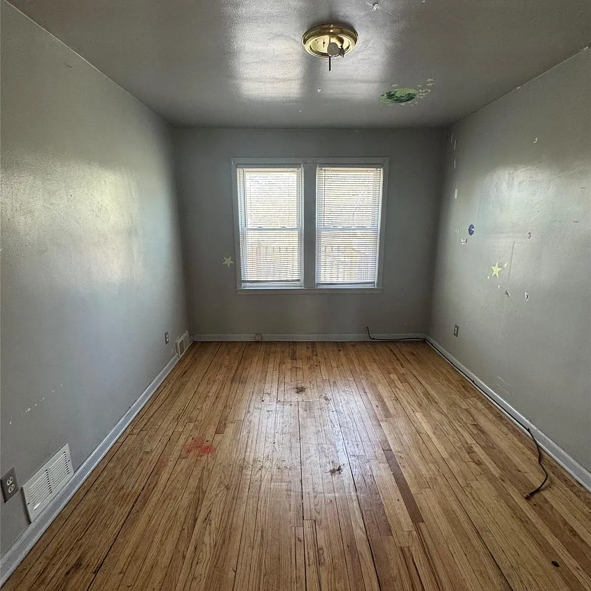 1 bed, 1.0 bath, 1000 sqft, $850 — Photo 2