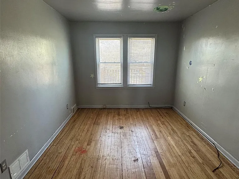 15791 Cherrylawn St — Photo 2