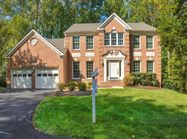 7913 Bracksford Ct, Fairfax Station, VA 22039
