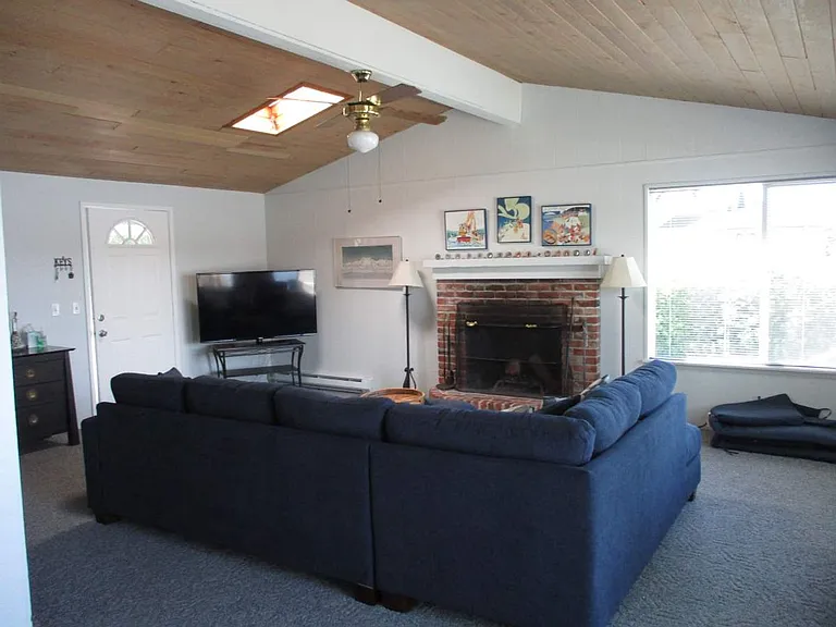 10706 82nd Avenue Ct NW — Photo 7