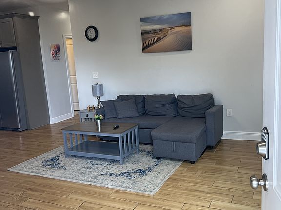 2nd image of 126 Briarfield Ave #B12
