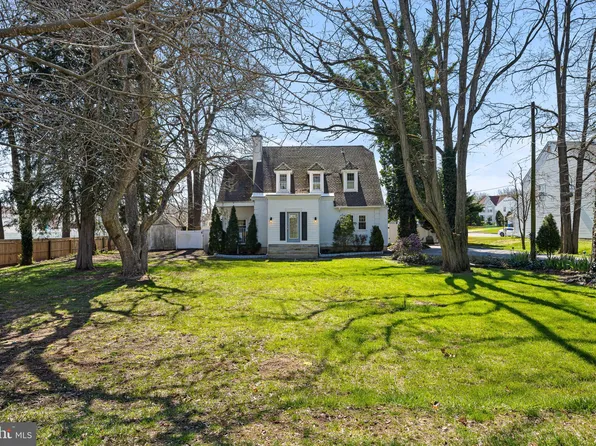 504 Fishpond Rd, Glassboro, NJ 08028