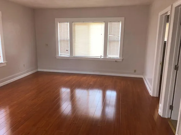 137 12th St, Richmond, CA 94801