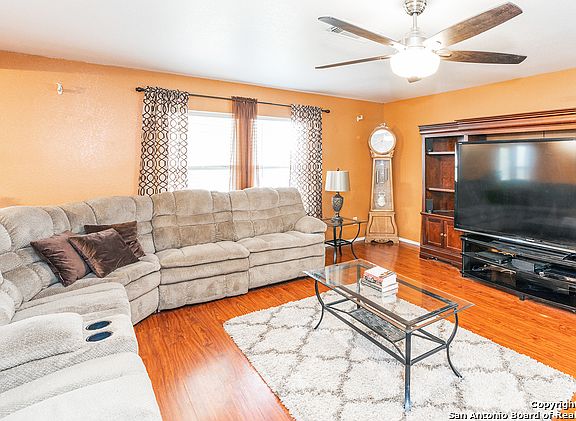 3rd image of 3118 Sunbird Bay