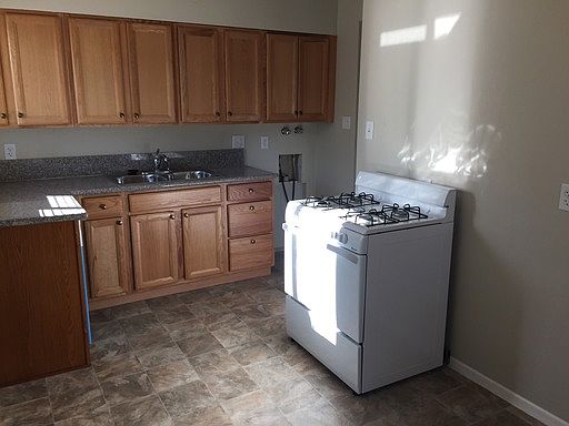 2nd image of 1275 Oxford Ave