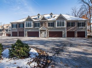 5620 S 76th St APT 7, Greendale, WI 53129