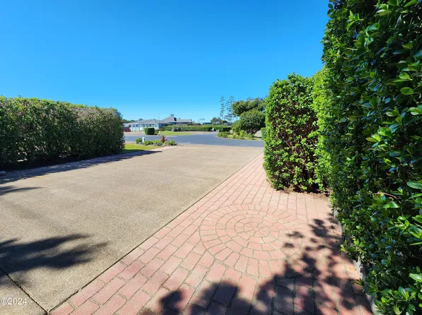 6225 N Coast Hwy Lot 2, Newport, OR 97365