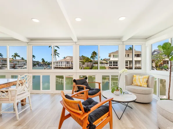 309 Opihikao Pl #452, Honolulu, HI 96825