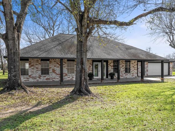 19302 Fisher Dr, Tomball, TX 77377