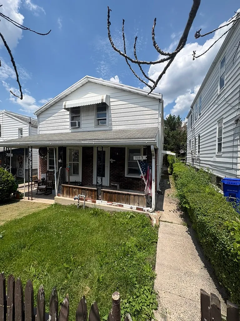 2 bed, 1.5 bath, 756 sqft, $1,400 — Photo 1