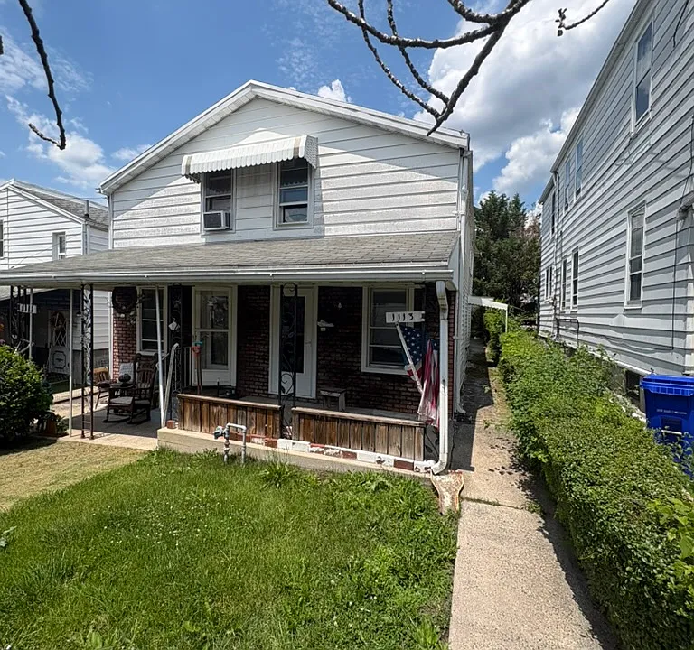 1113 Elm St