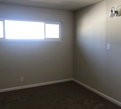 5th image of 3341 Los Prados St