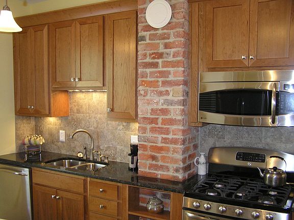 5th image of 317 N 36th St