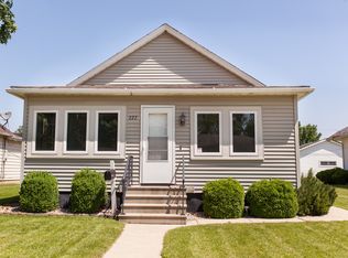 222 E 3rd St, Oglesby, IL 61348