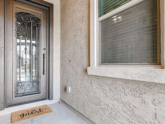 5th image of 10526 W Illini St