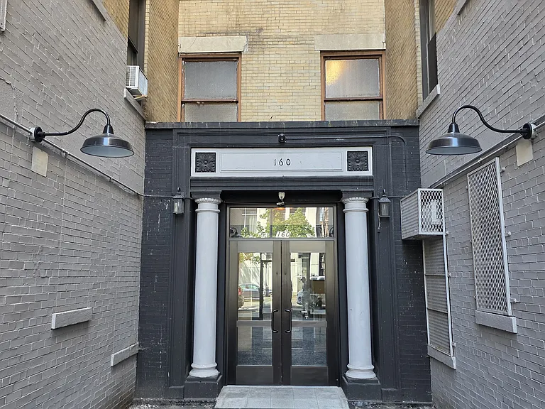 160 Wadsworth Ave #308 — Photo 12