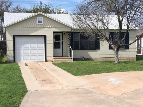 2304 North St, San Angelo, TX 76901