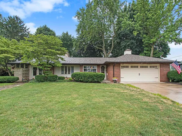 607 E Van Buren St, Nappanee, IN 46550