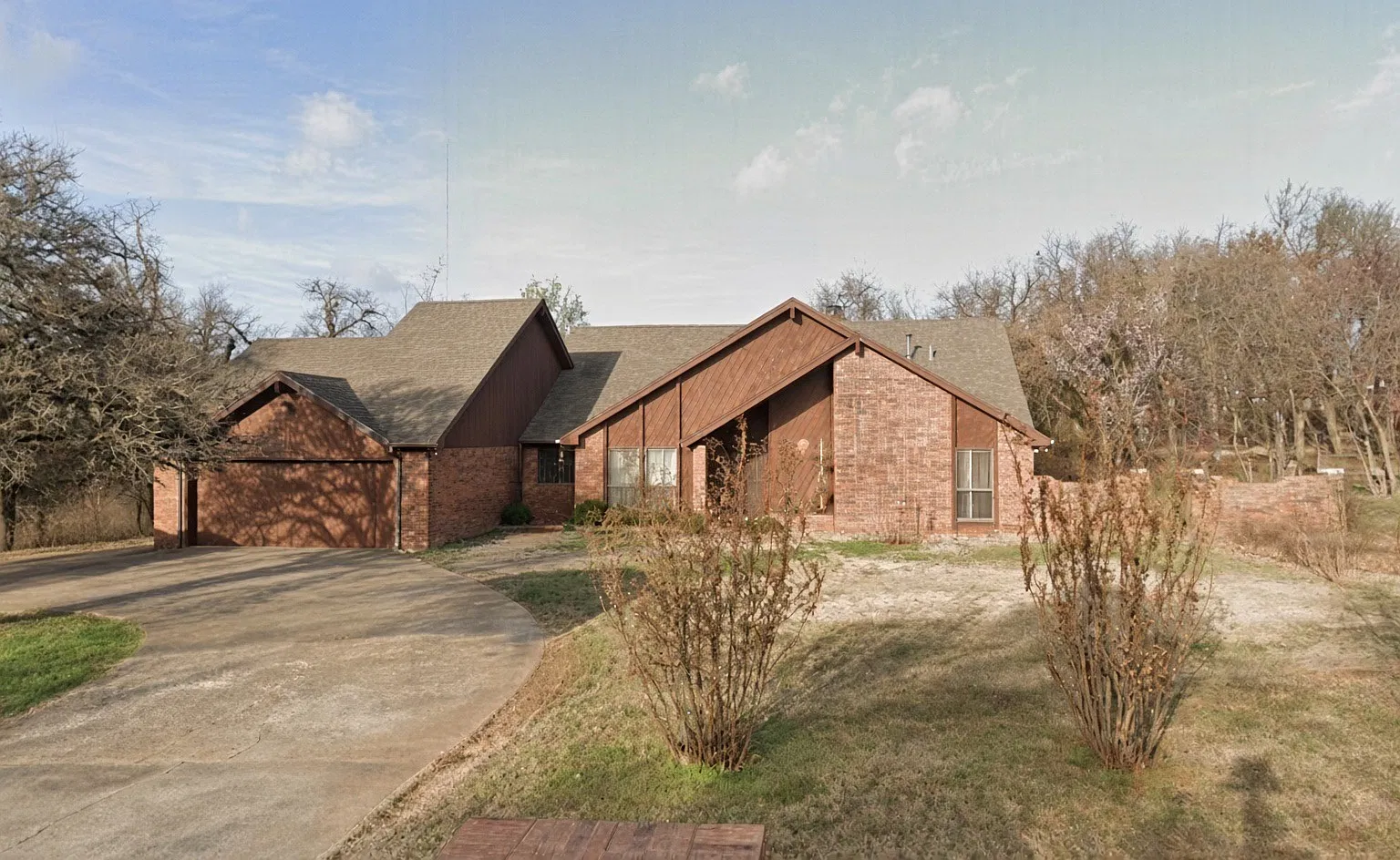 3 bed, 2.5 bath, 2257 sqft, $3,000 — Photo 1