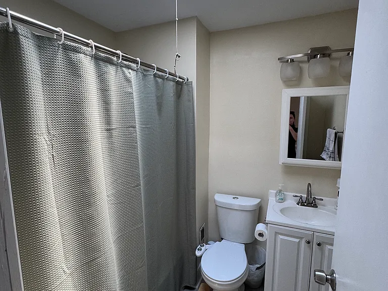 715 S Linwood Ave — Photo 11