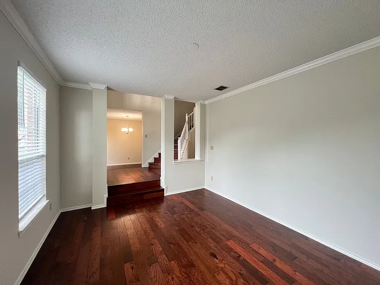723 Sumner Dr — Photo 31