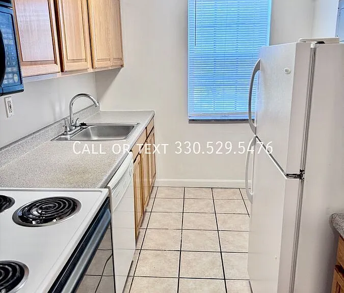 3310 Warrensville Center Rd #MT-311 — Photo 4