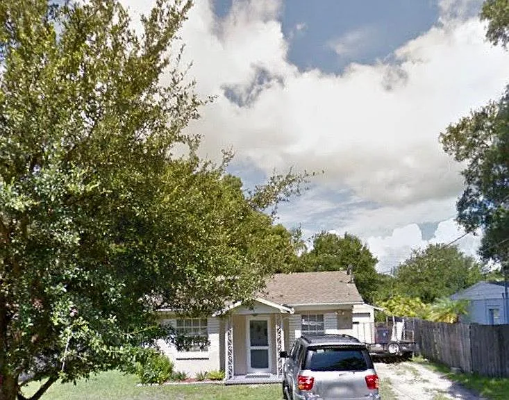 308 N Clearview Ave — Photo 1
