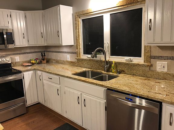 3rd image of 1601 Fruitland Ave