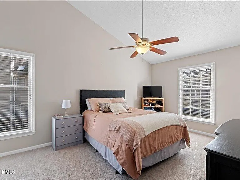 8625 Vanburgh Ct — Photo 30